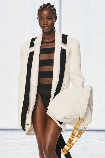Look 34